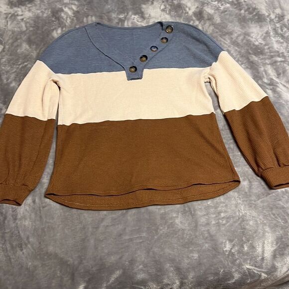 WOMEN’S waffle style long sleeve shirt - Picture 3 of 6
